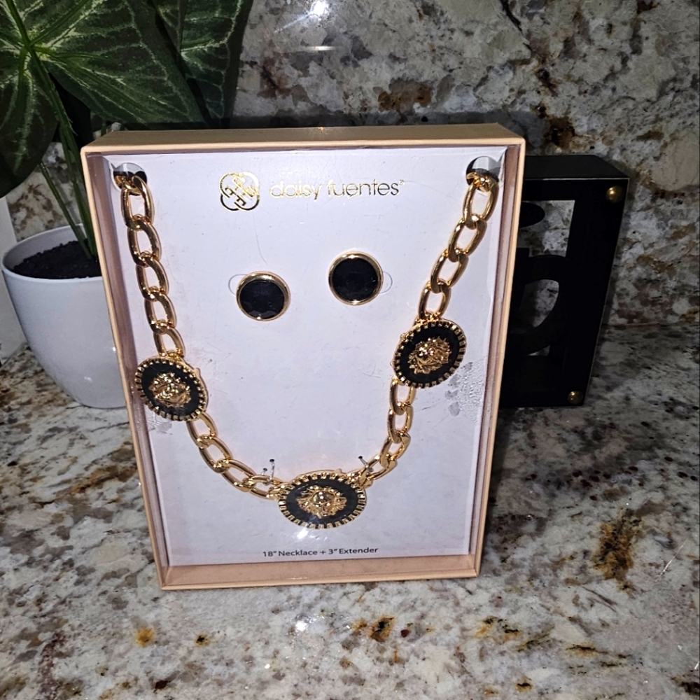 Daisy Fuentes set